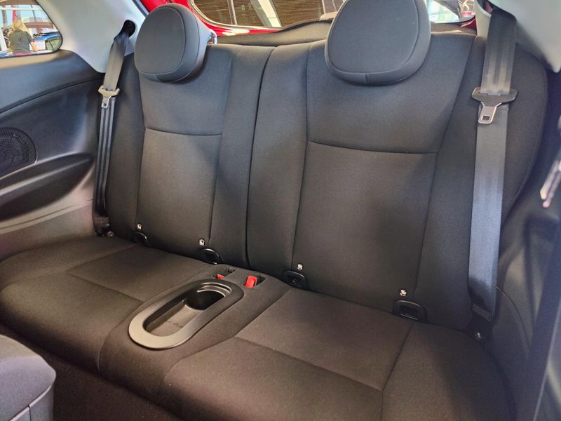 2024 Fiat 500e Red photo 9