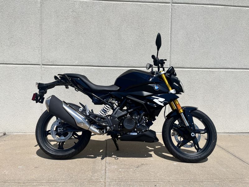 2024 BMW G 310 R in a COSMIC BLACK 2 exterior color. Cross Country Cycle 201-288-0900 crosscountrycycle.net 