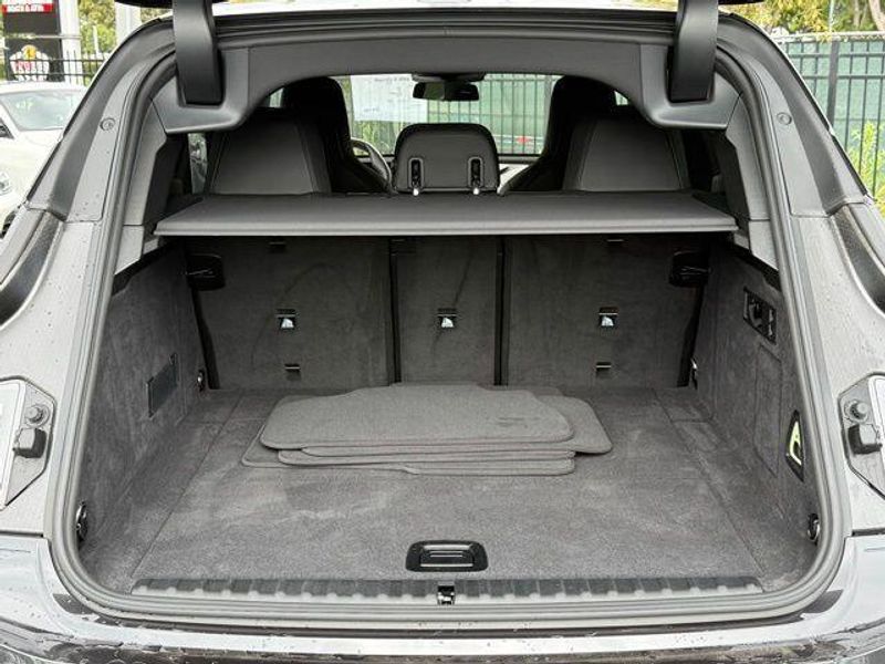 Used 2026 BMW iX xDrive45Image 16