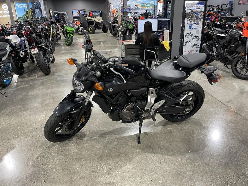 Used 2016 Yamaha FZ-07 Image 7