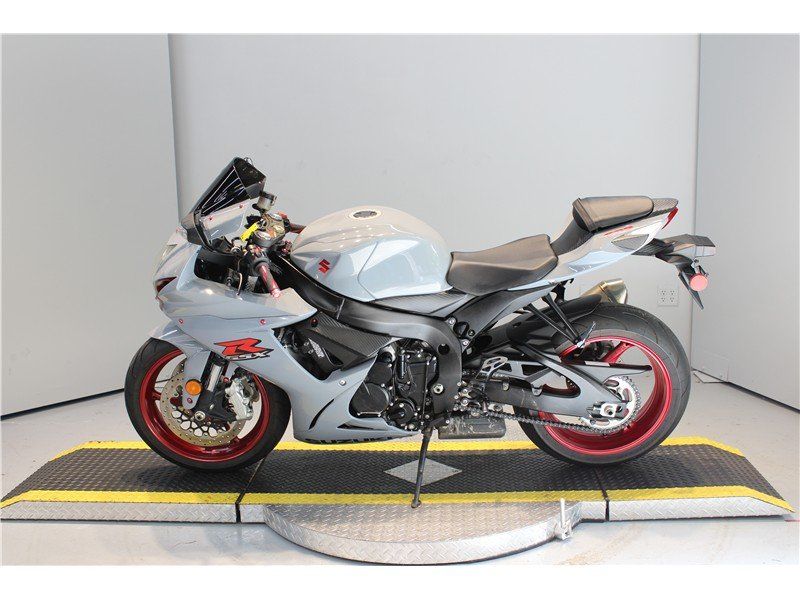 2018 Suzuki GSX-RImage 1