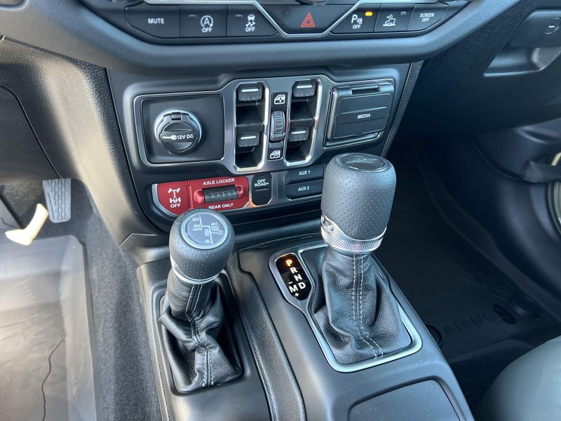 New 2025 Jeep Gladiator Mojave X 4x4Image 23