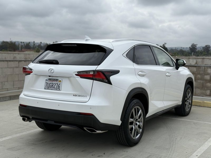 2016 Lexus NX 200tImage 12
