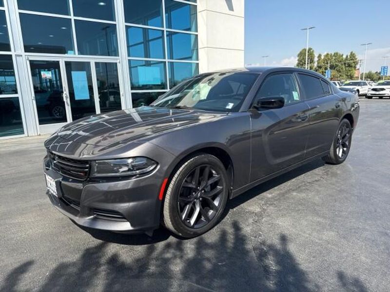 2022 Dodge Charger SXT photo 4