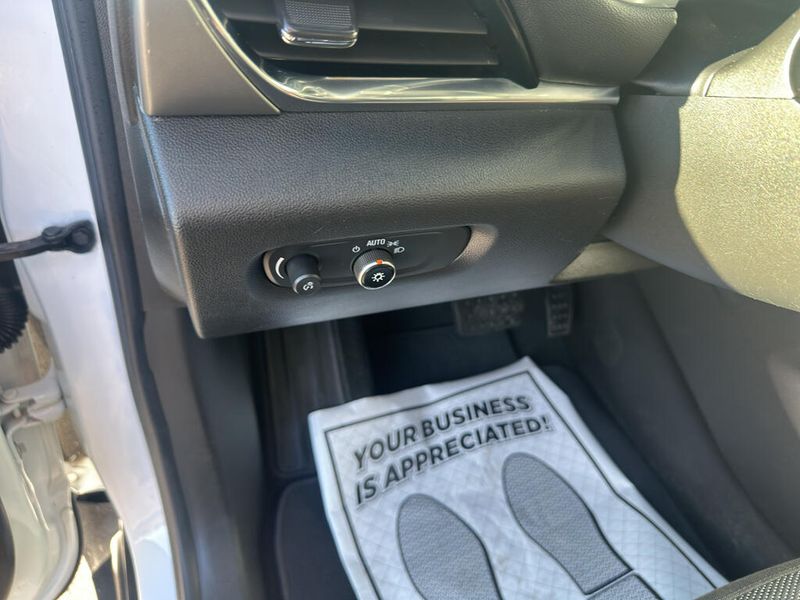 2023 Chevrolet Traverse Cloth photo 4