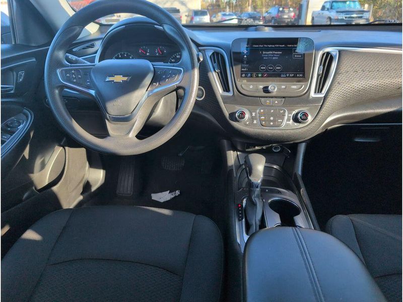 Used 2023 Chevrolet Malibu LTImage 30