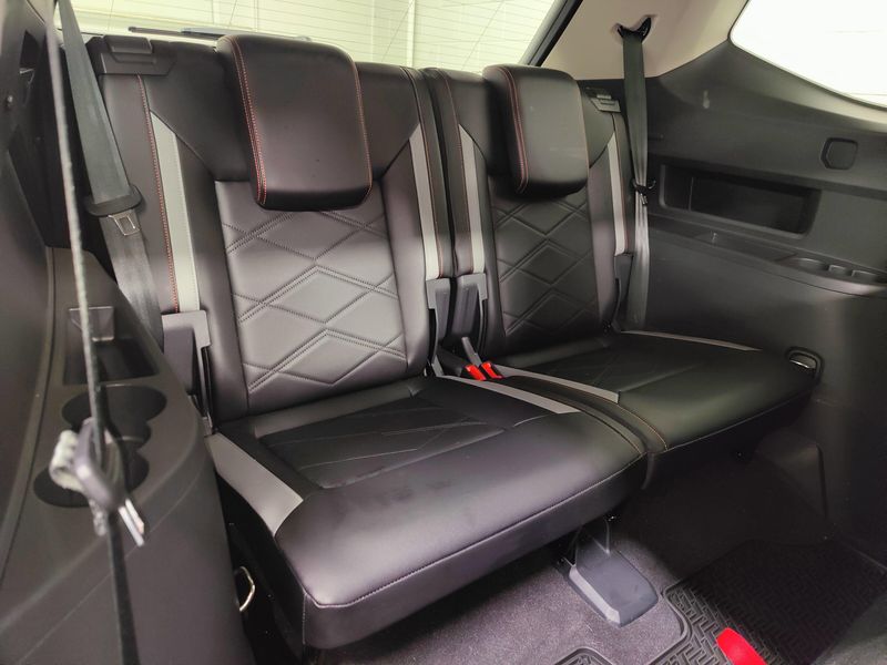 Used 2024 Volkswagen Atlas Peak Edition AWD SEL w/Sunroof/NavImage 23