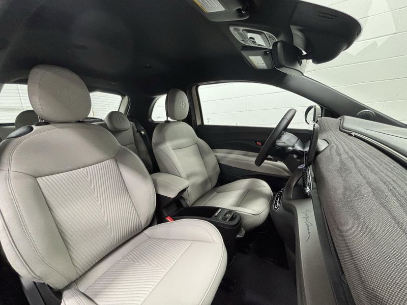 New 2025 Fiat 500e Giorgio Armani Collector