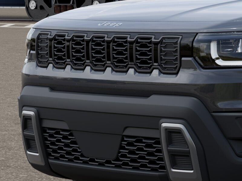 New 2027 Jeep Cherokee Laredo 4x4Image 7