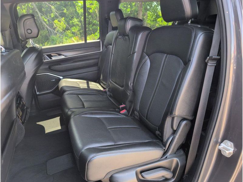 2024 Jeep Wagoneer L Series IIImage 26