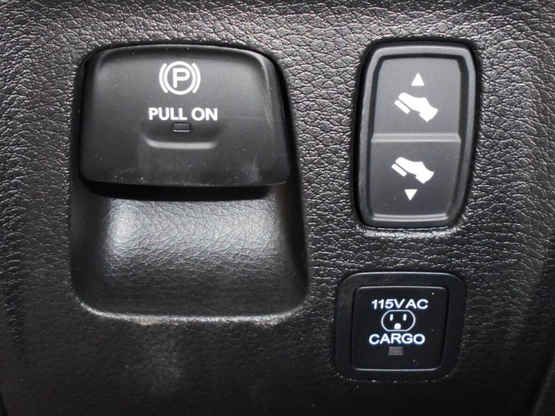 2025 RAM 1500 Big Horn Crew Cab 4x4 5