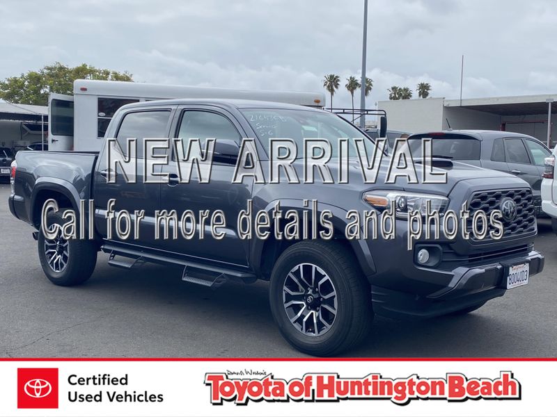 2021 Toyota Tacoma TRD SportImage 1