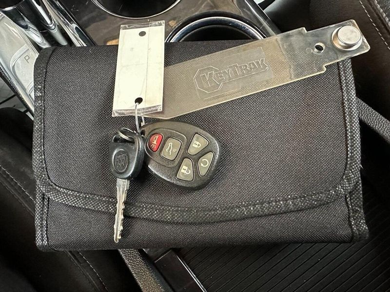 2015 Buick Enclave Leather GroupImage 8