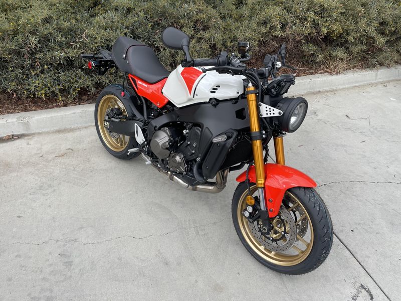 2025 Yamaha XSR900 Image 4