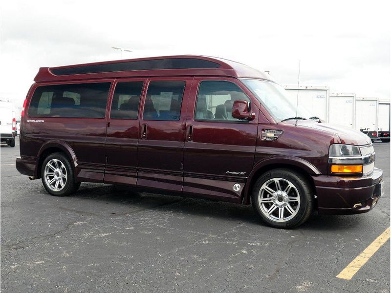 2018 Chevrolet Express 2500 Image 9