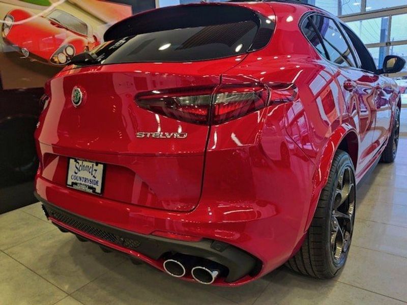 2023 Alfa Romeo Stelvio Quadrifoglio AwdImage 3