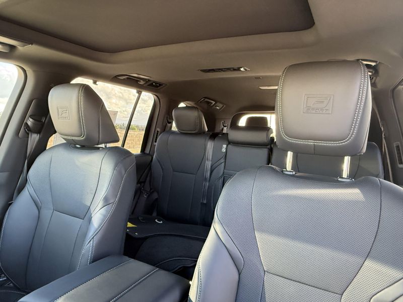New 2026 Lexus LX 700h F SPORT HandlingImage 18