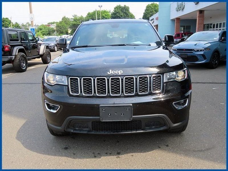 2021 Jeep Grand Cherokee Laredo EImage 3