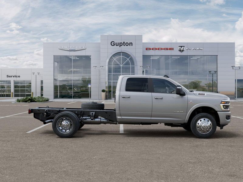 New 2026 RAM 4500 Big Horn Chassis Crew Cab 4x4 60