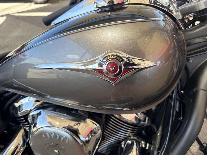 New 2026 Kawasaki VULCAN 900 CLASSIC LT Image 14