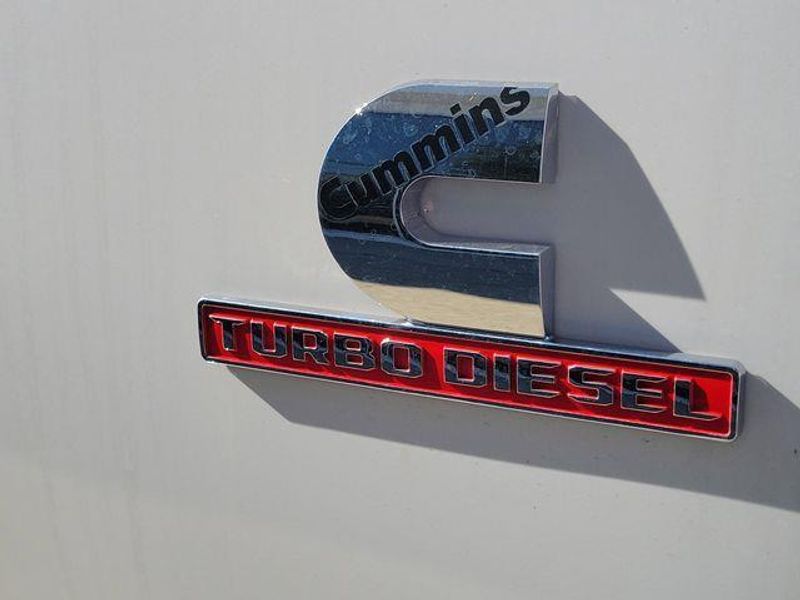 New 2025 RAM 3500 Tradesman Chassis Regular Cab 4x2 84' Ca