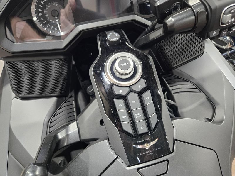 New 2025 Honda GOLD WING DCT 50TH ANNIVERSARY MATTE BLACK METALLIC Image 19