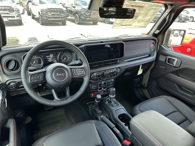 New 2025 Jeep Gladiator Rubicon X 4x4Image 17