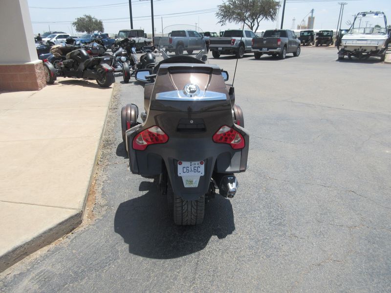 USED 2013 CAN-AM SPYDER RT LIMITED Image 9
