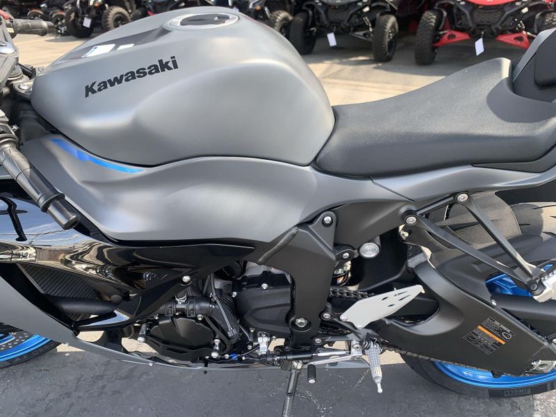 New 2026 Kawasaki NINJA ZX-6R Image 13