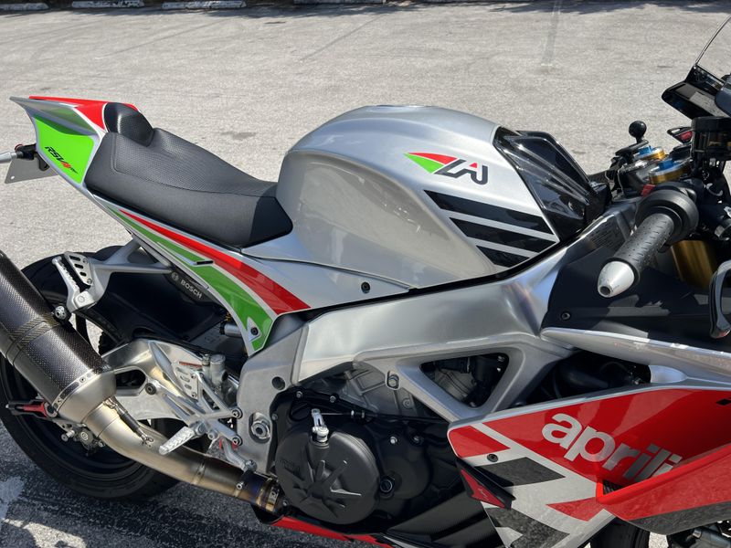 2018 Aprilia RSV4 RF 