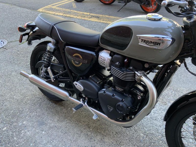 2026 Triumph BONNEVILLE T100