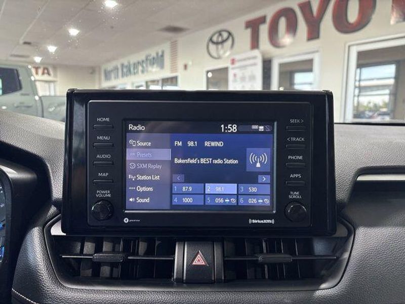 Used 2022 Toyota RAV4 Hybrid LEImage 17