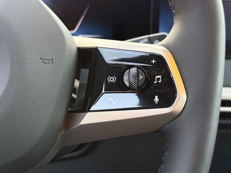 New 2026 BMW iX xDrive45Image 22