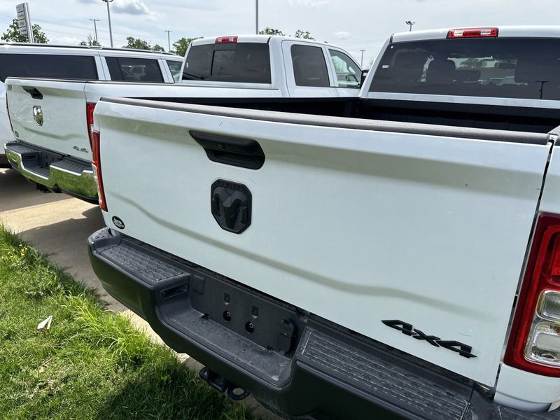 2024 RAM 2500 Tradesman Crew Cab 4x4 8