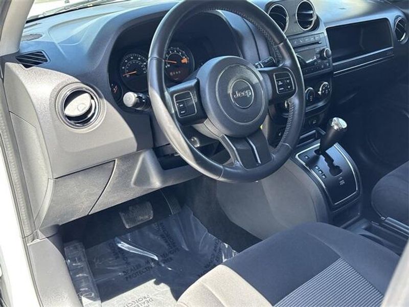 Used 2016 Jeep Patriot LatitudeImage 17