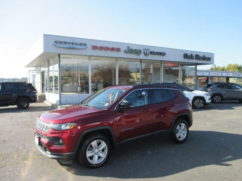 Used 2022 Jeep Compass LatitudeImage 1