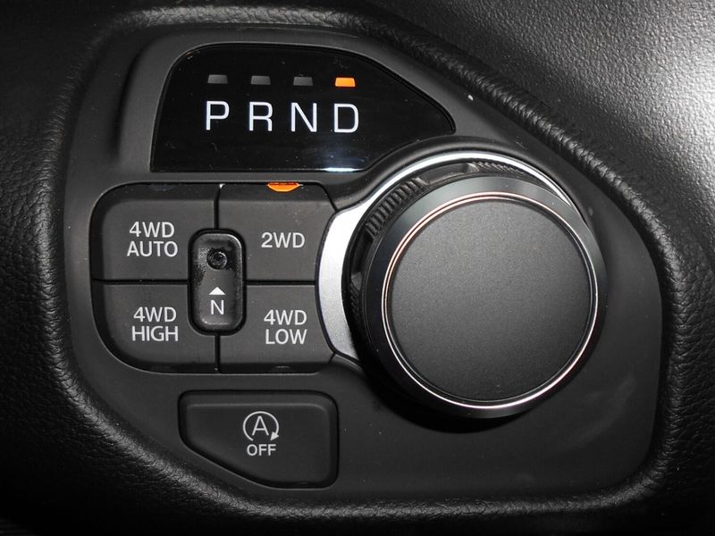 2025 RAM 1500 Big Horn Crew Cab 4x4 5