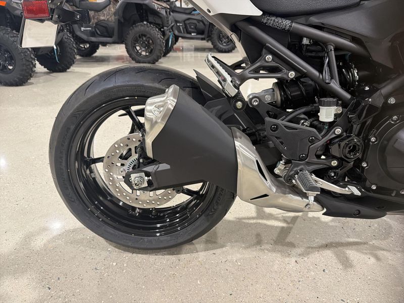 New 2026 Kawasaki Z900 ABS Image 21
