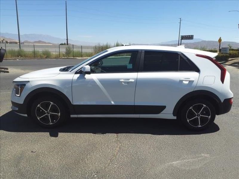 2024 Kia Niro LXImage 22