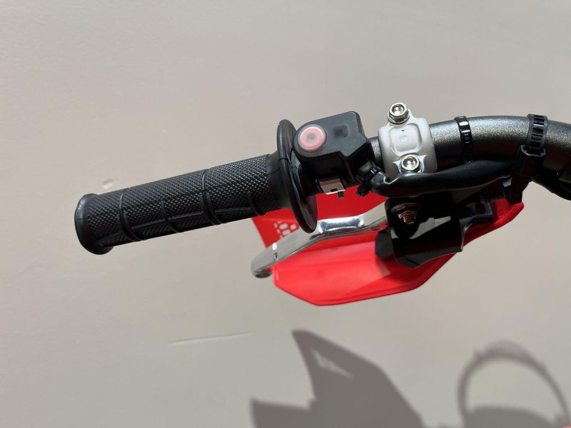 New 2025 Honda CRF450X Image 12