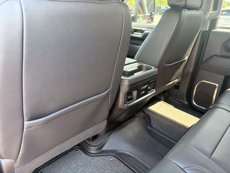 Used 2024 Chevrolet Silverado 3500HD LTImage 28
