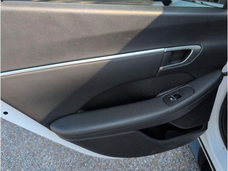 Used 2021 Hyundai Sonata LimitedImage 29