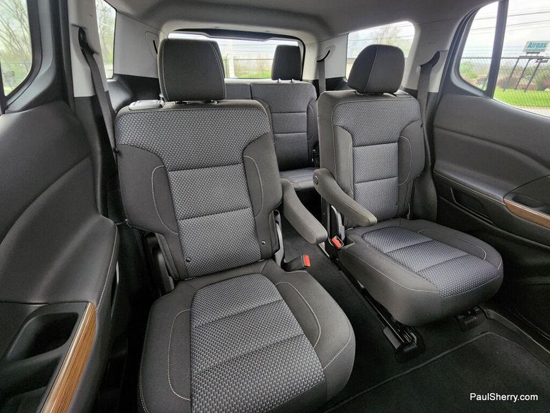 Used 2023 GMC Acadia SLE