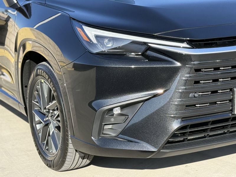2025 LEXUS TX 350 PremiumImage 4