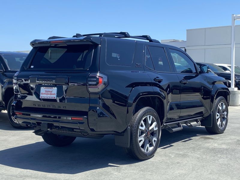 New 2025 Toyota 4Runner TRD Sport PremiumImage 3