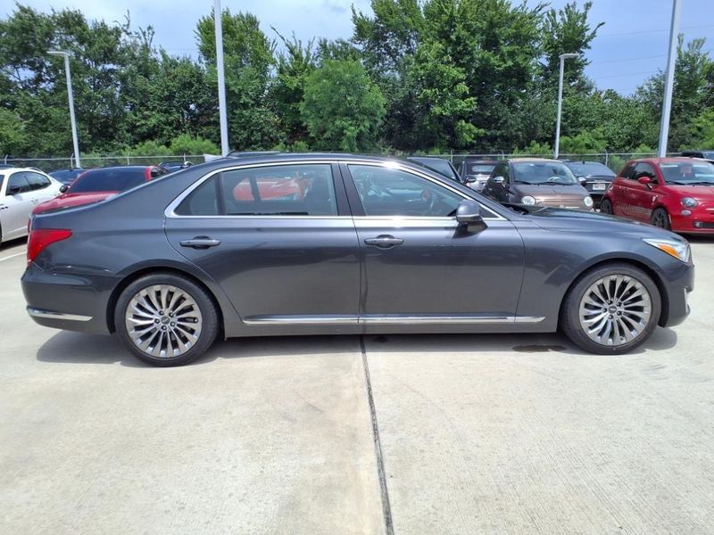 2017 Genesis G90 3.3T PremiumImage 5