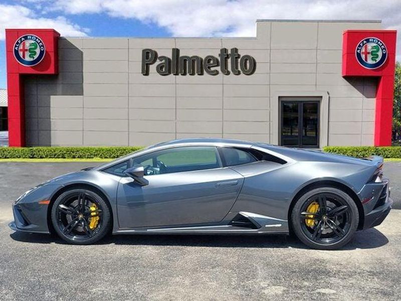 2021 Lamborghini Huracan Evo Coupe RWD photo 5