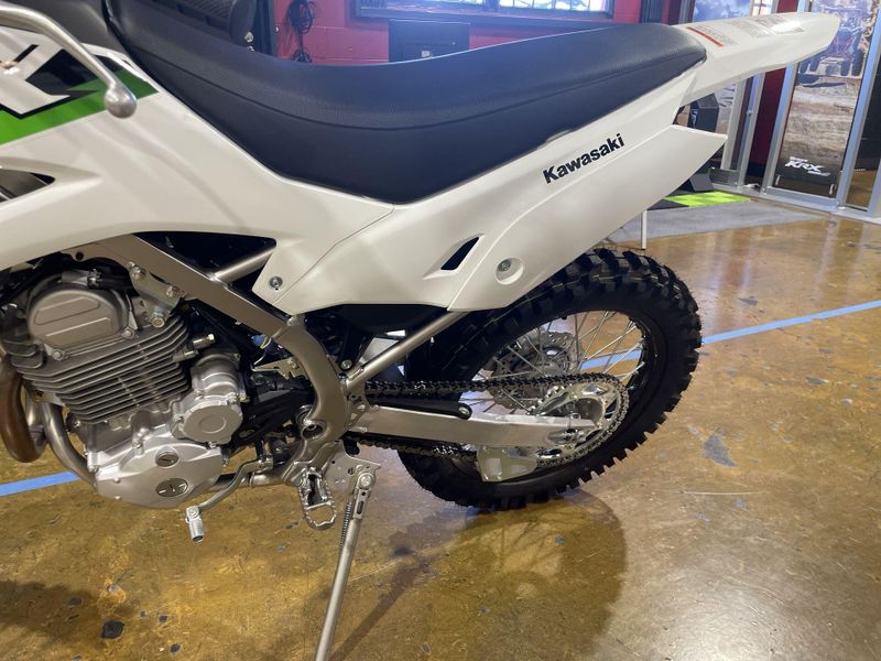 New 2026 Kawasaki KLX230R Image 15