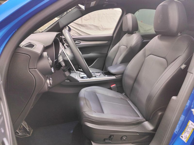 New 2025 Alfa Romeo Stelvio AwdImage 16