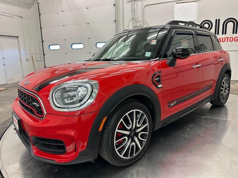 2018 MINI Countryman BaseImage 12